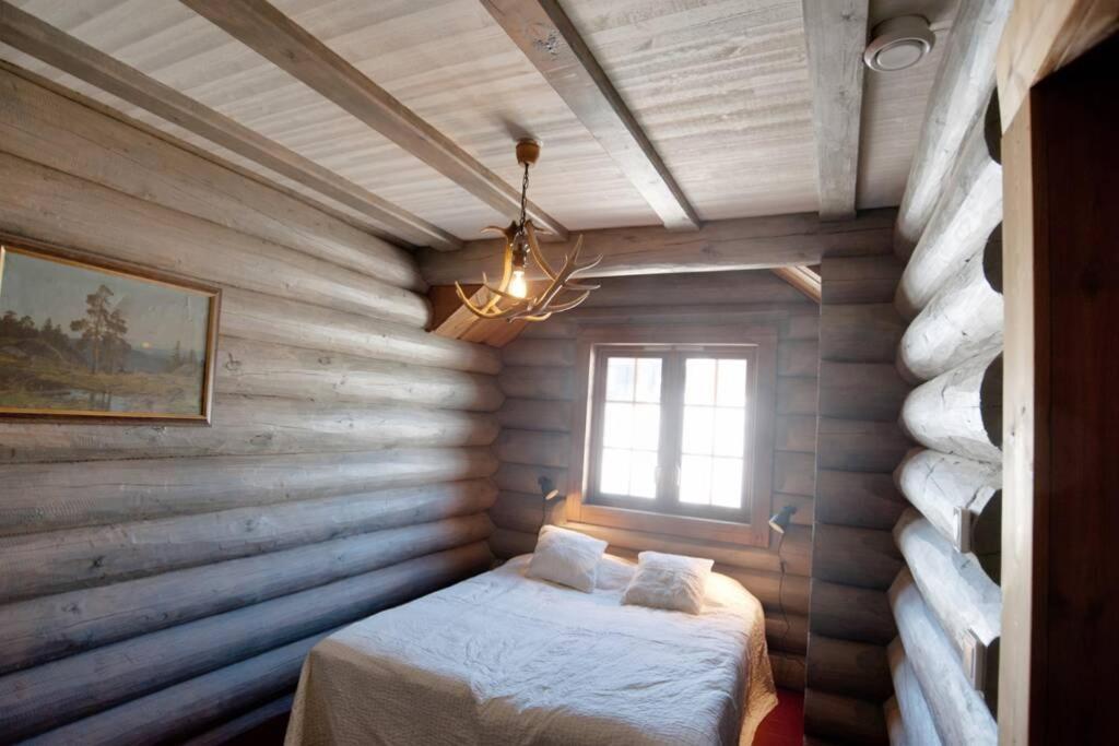 Log Cabin In Nature - Situated In Trillevallen- Are Undersaker Bagian luar foto
