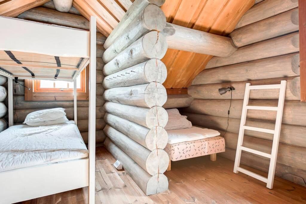 Log Cabin In Nature - Situated In Trillevallen- Are Undersaker Bagian luar foto